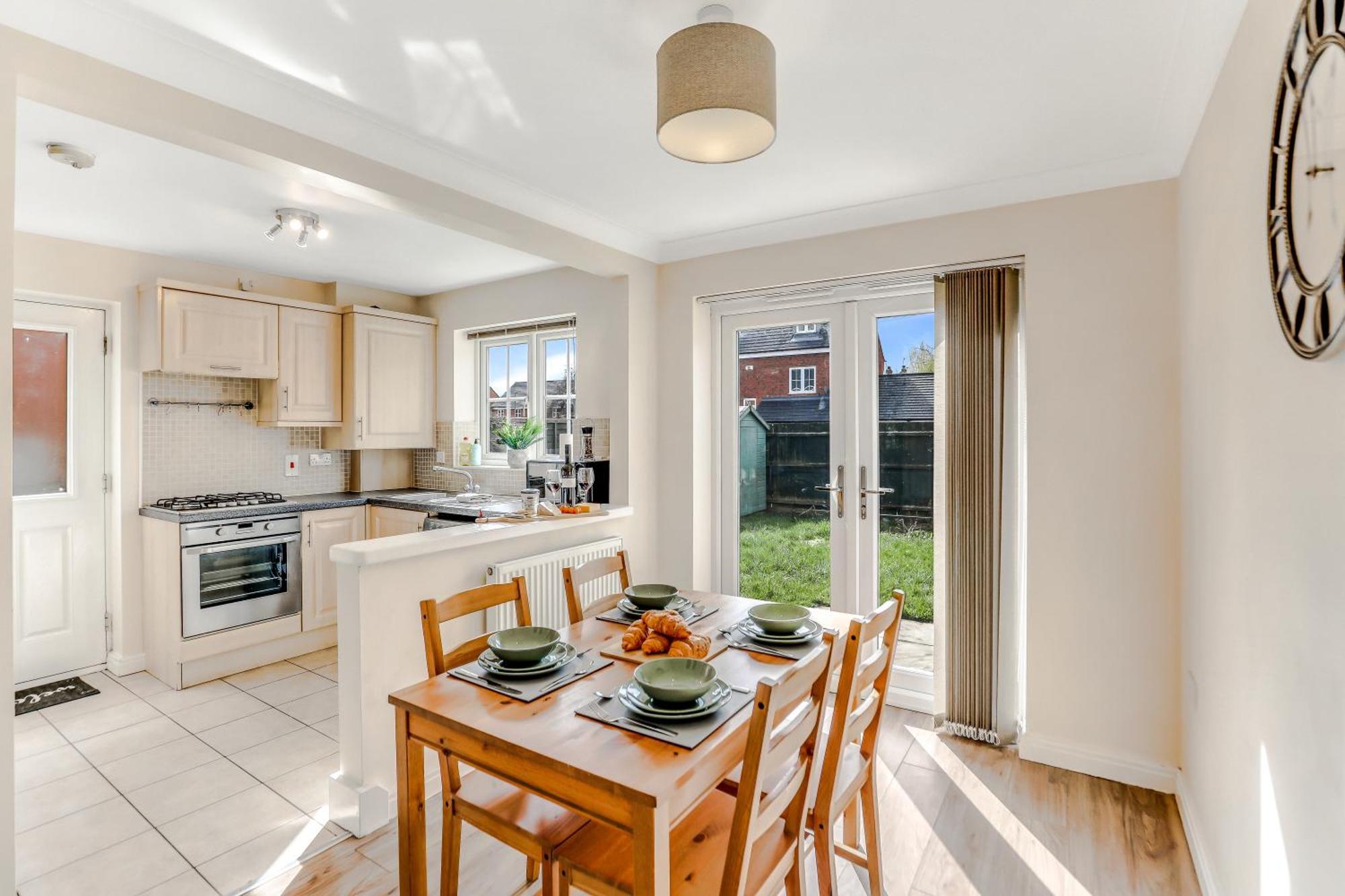 Silver Stag Properties, 3 Bedroom W Parking And Garden Smisby Exteriör bild