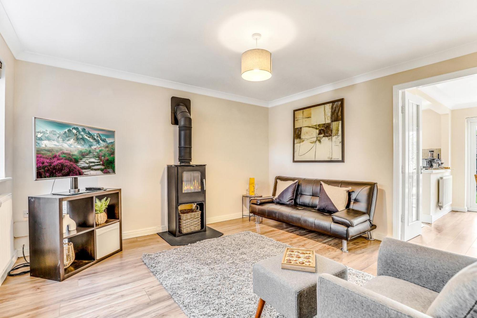 Silver Stag Properties, 3 Bedroom W Parking And Garden Smisby Exteriör bild